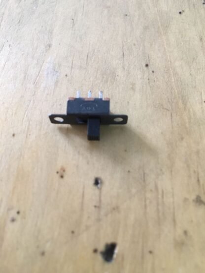 Slider switch SPDT 3 pin PCB mount