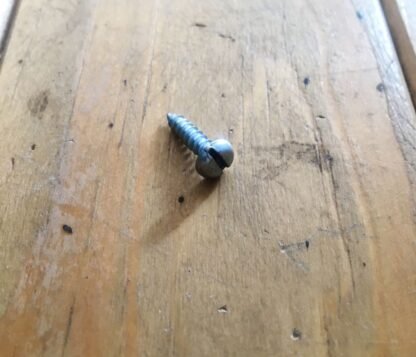 Screw 12x3mm 10 pieces pack minus